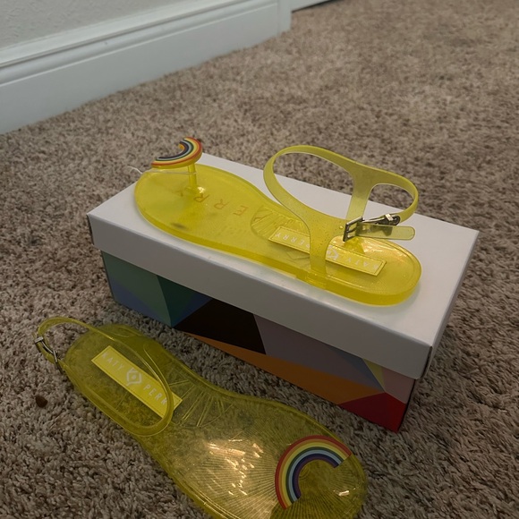 Katy Perry sandals - Picture 2 of 4